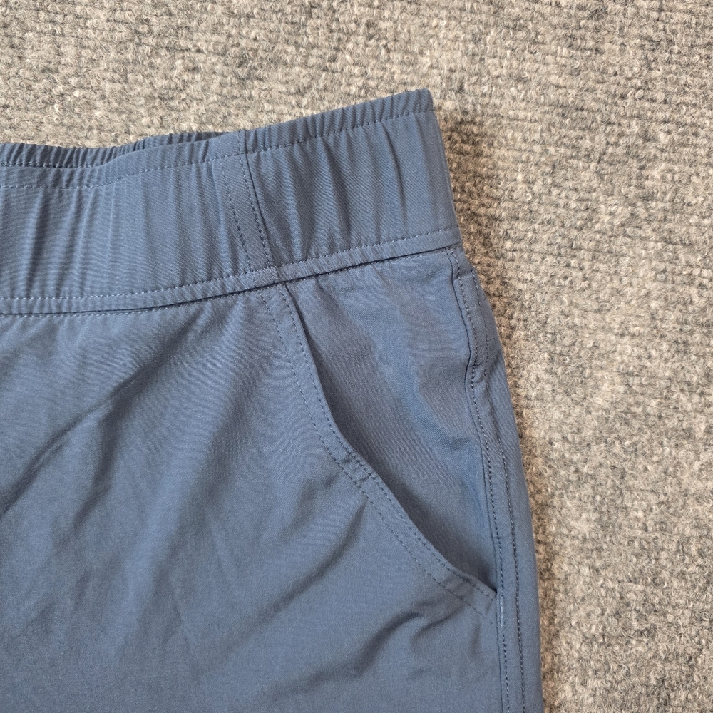 Eddie Bauer Departure Ankle Pants M Dusted Indigo Stretch UPF 50+ Travel Hike - Picture 6 of 11